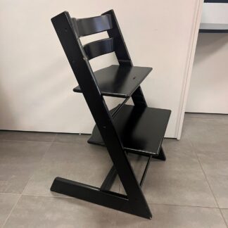 Chaise haute Tripp Trapp noire de STOKKE - occasion
