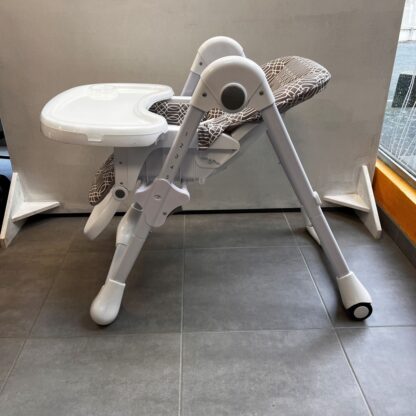 chaise-haute-bambisol-allongeable-pliante-roulettes-bambisol-magasin-puériculture-bébé-nantes