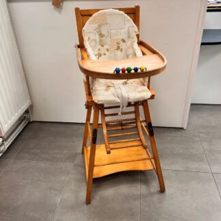 Chaise haute en bois de COMBELLE - occasion