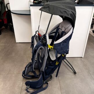 un porte bébé de randonnée de la marque deuter, en seconde main.