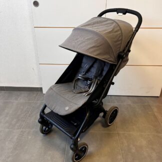 POUSSETTE eezy s+2 de cybex en seconde main à Orvault, Nantes, Sautron, Savenay. une poussette compacte pour les balades au parc et en ville et parfaite pour les voyages