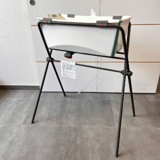 flexi bath de stokke avec transat en seconde main dans un magasin pour bébé à Nantes.