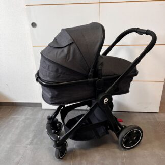 poussette théa de prémaman de la naissance jusqu'à 15kg. En seconde main sur Nantes dans un magasin pour bébé. Se transforme de landau en poussette